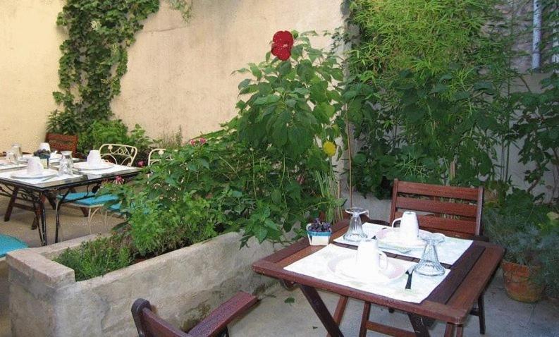 Belle De Nuit Bed & Breakfast Oppede Luaran gambar